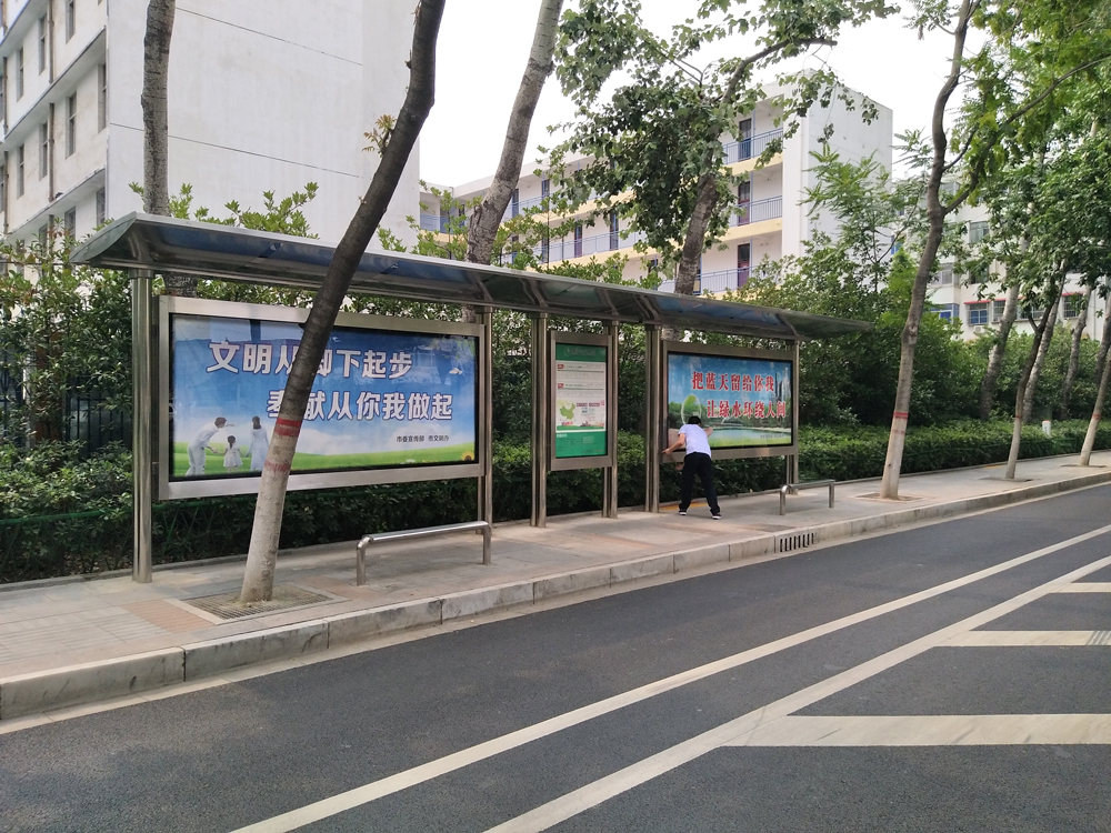 河南不銹鋼候車(chē)亭案例