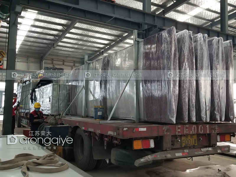 揚州第三批智能候車(chē)亭發(fā)貨