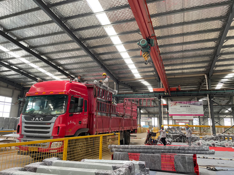 鹽城現代候車(chē)亭發(fā)貨案例第四批