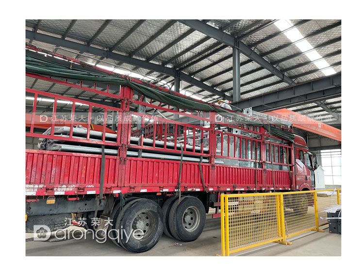 榮大供應鹽城現代公交候車(chē)亭發(fā)貨第七批
