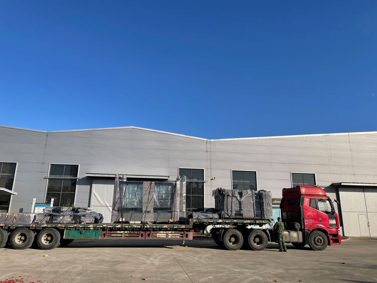 吉林省公交站臺候車(chē)亭發(fā)貨案例