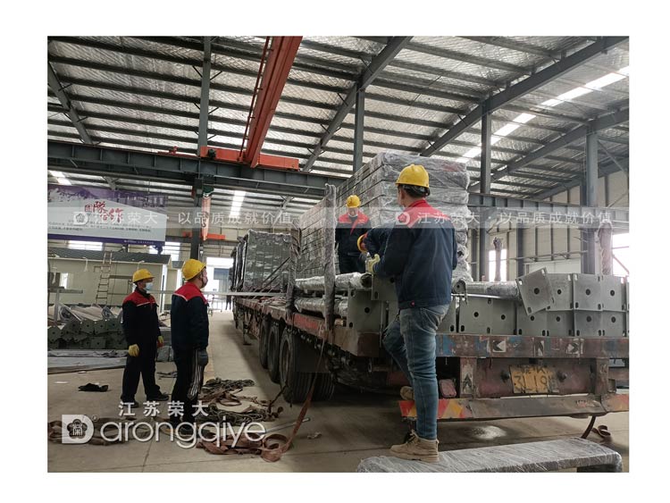 第五批公交車(chē)站候車(chē)亭發(fā)貨案例配圖二