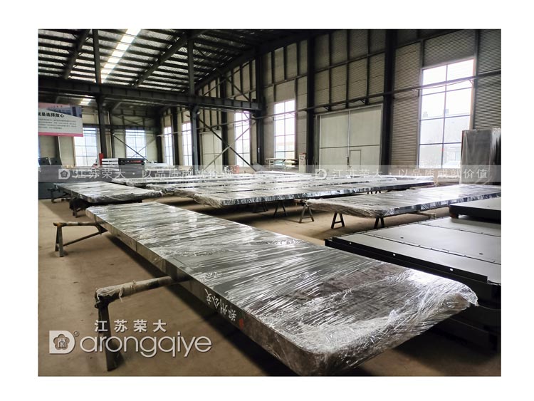 第三批榮大候車(chē)亭供應河南鄭州公交候車(chē)亭配圖二