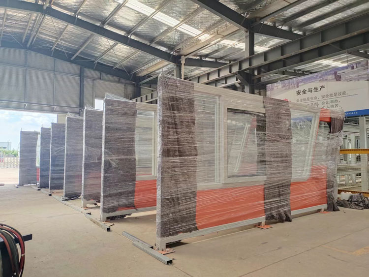 榮大供應浙江智慧公交站臺候車(chē)亭案例