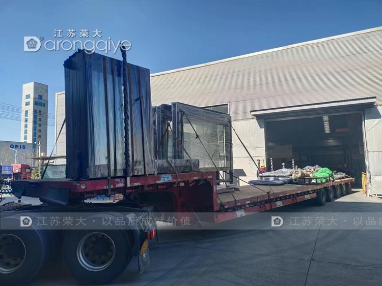 榮大公交站臺候車(chē)亭助力江西智慧城市建設